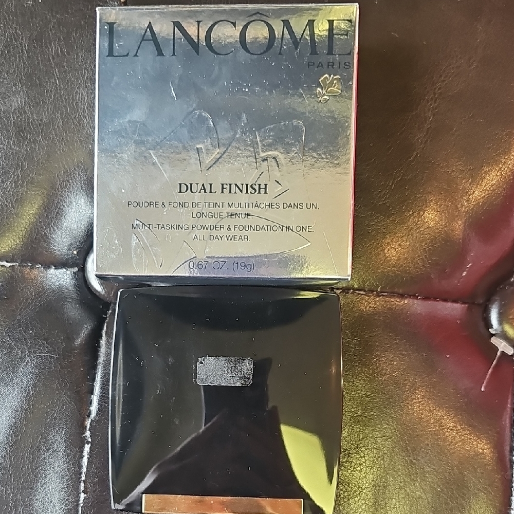 Lancome Dual Finish Foundation